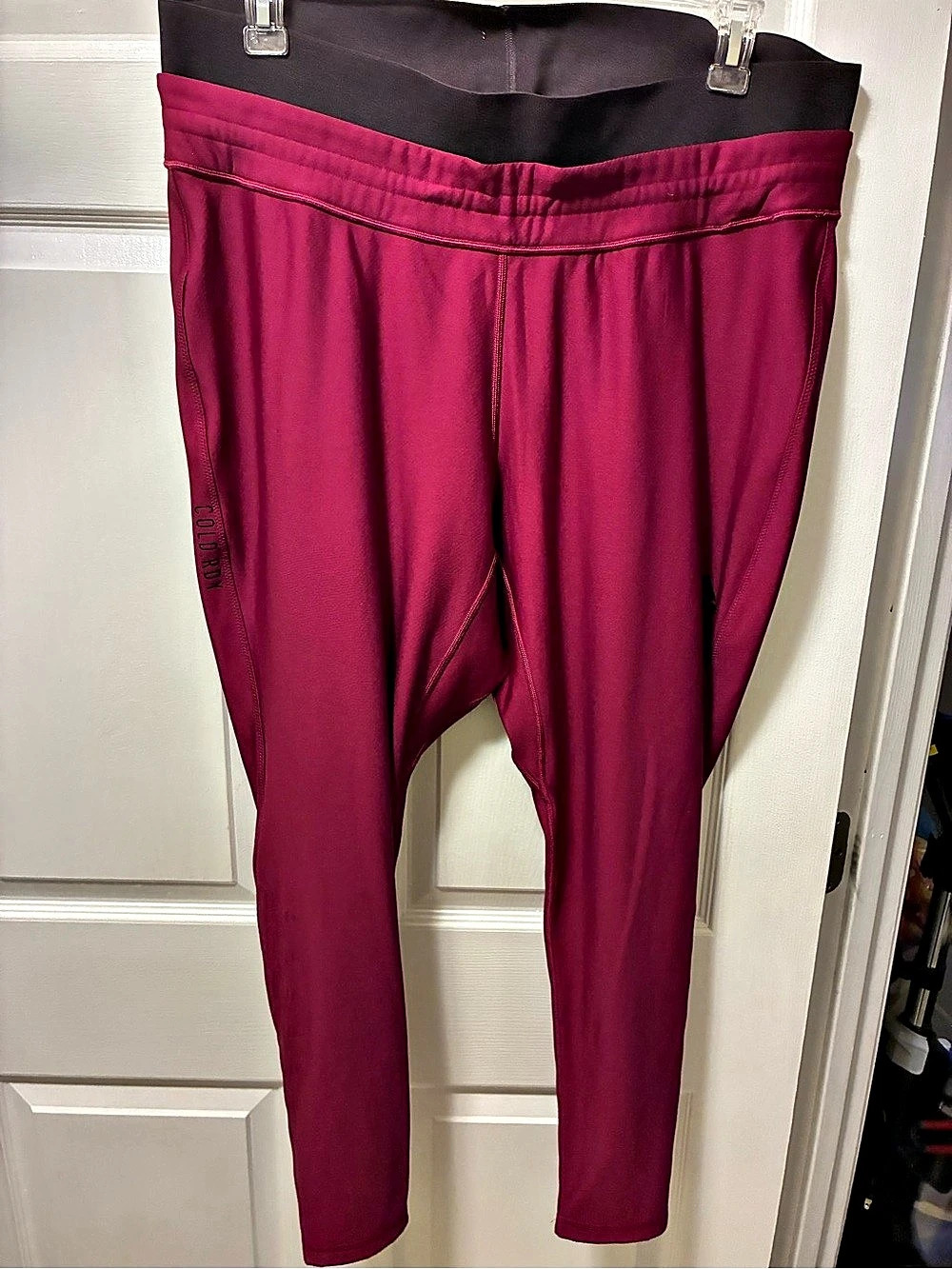 adidas Techfit COLD.RDY Full-Length Leggings maroon. 40X28